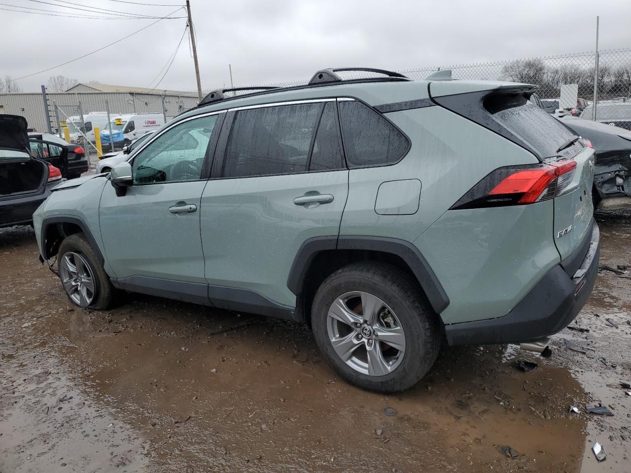 2022 TOYOTA RAV4 XLE - Image 2
