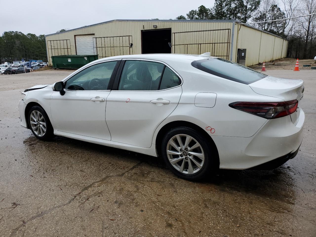 2023 TOYOTA CAMRY LE - Фото 2