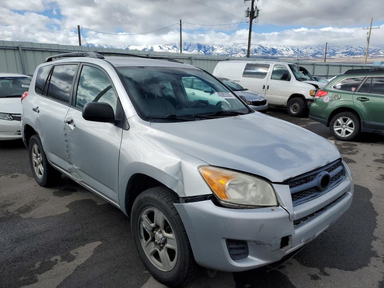 2011 TOYOTA RAV4 - Image 4