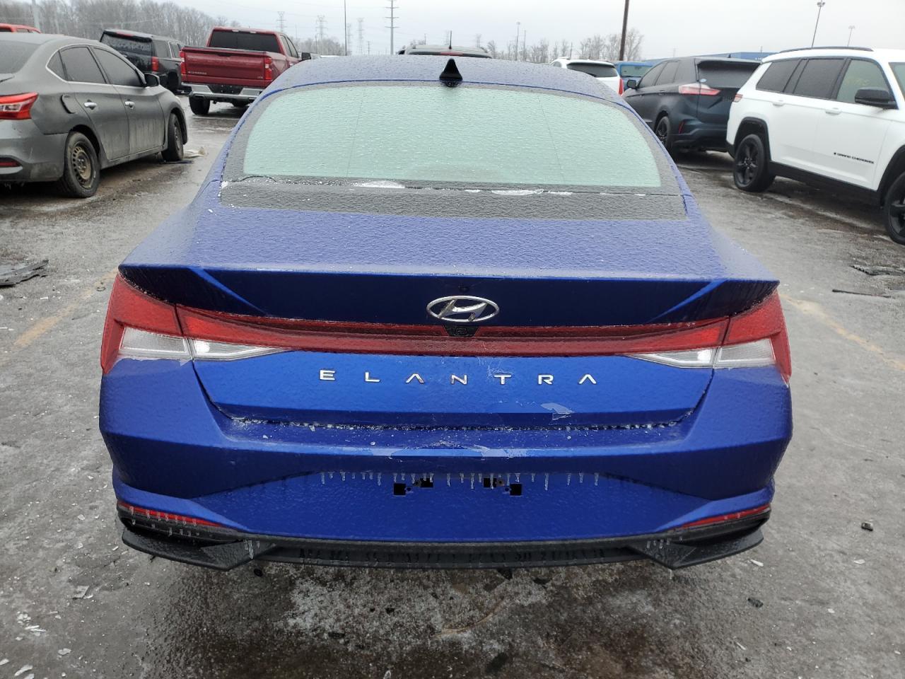 2022 HYUNDAI ELANTRA SE - Фото 6