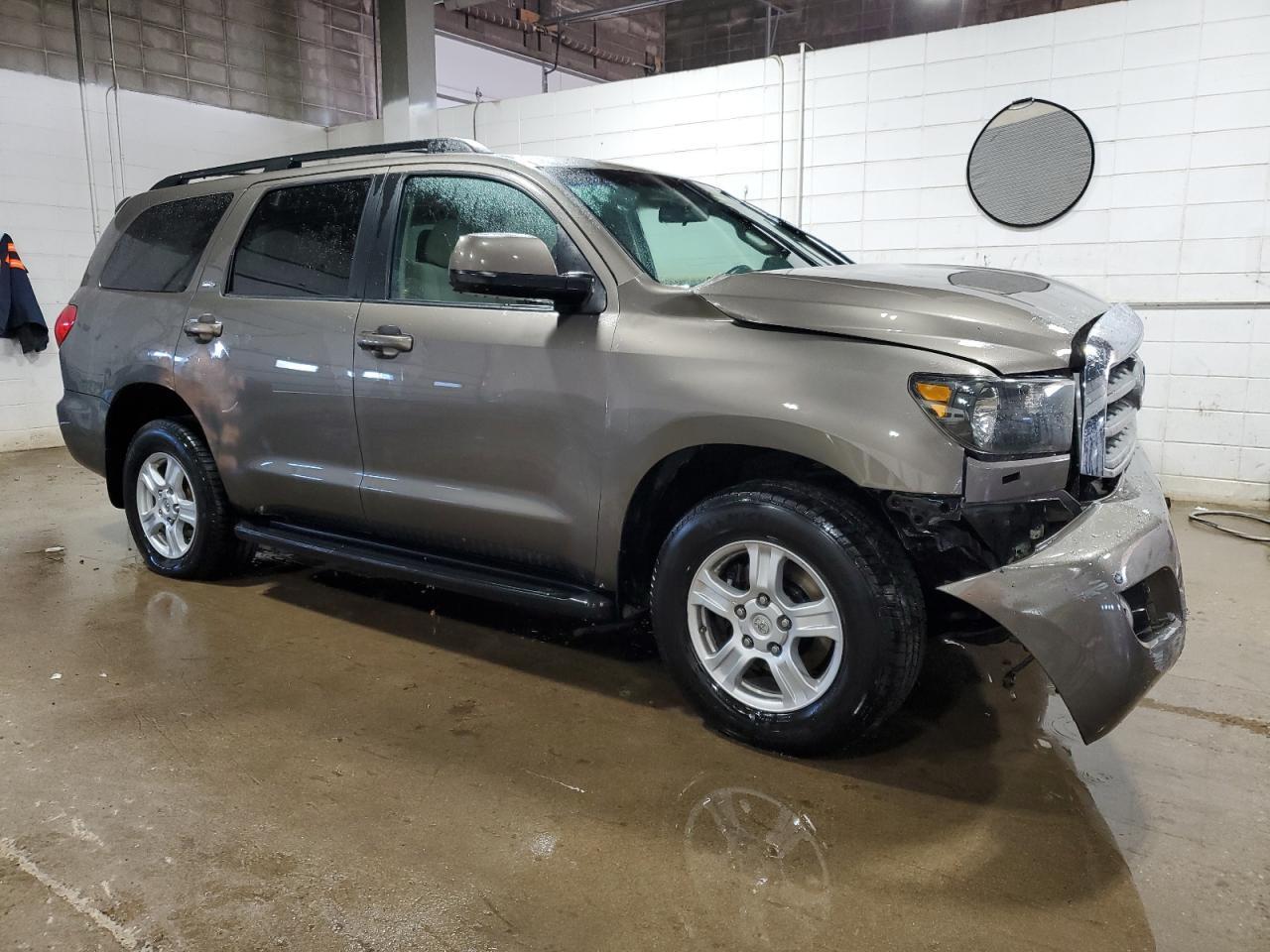 2013 TOYOTA SEQUOIA SR - Image 4