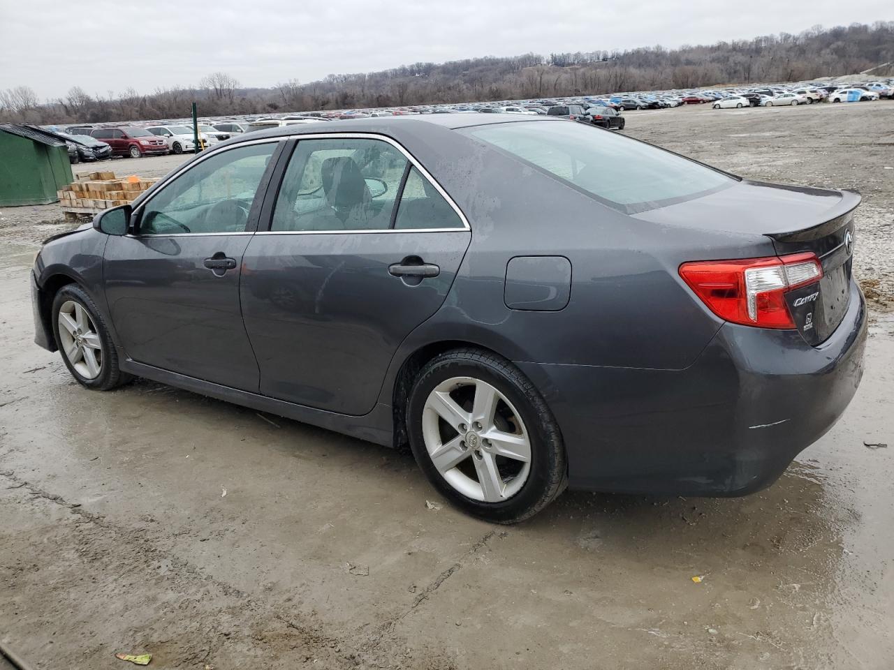 2012 TOYOTA CAMRY - Фото 2