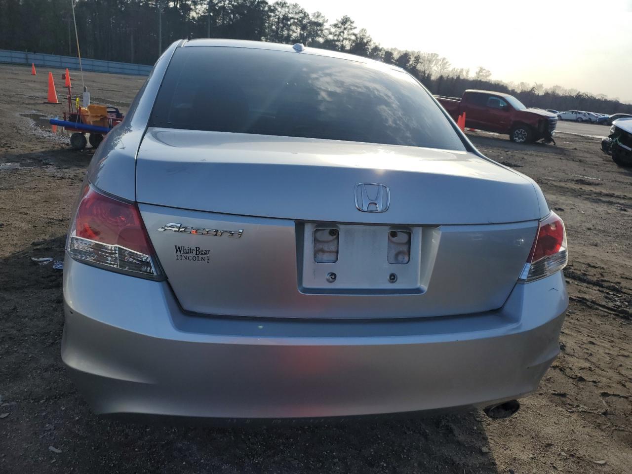 2010 HONDA ACCORD EXL - Image 6