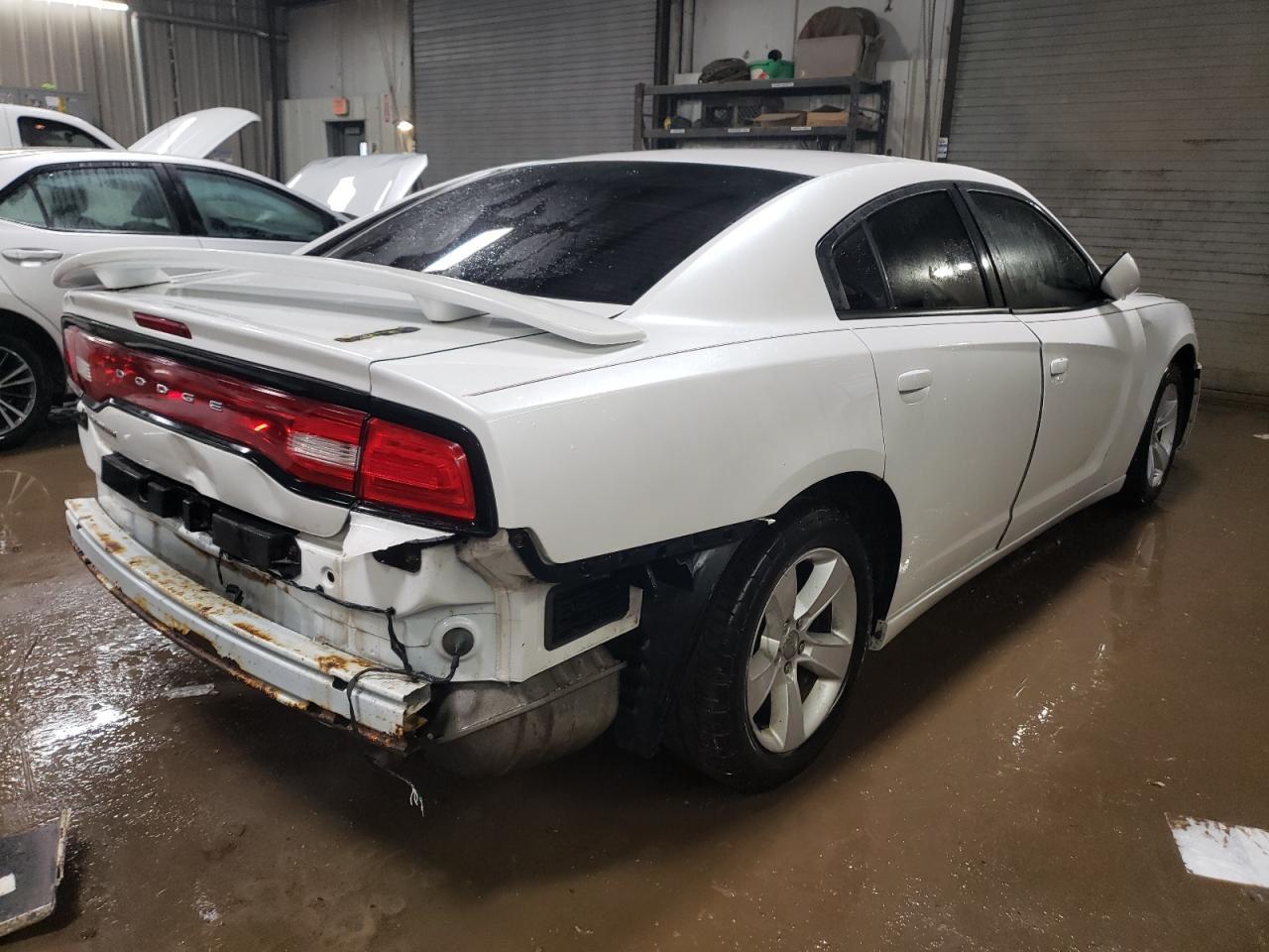 2014 DODGE CHARGER SE - Фото 3