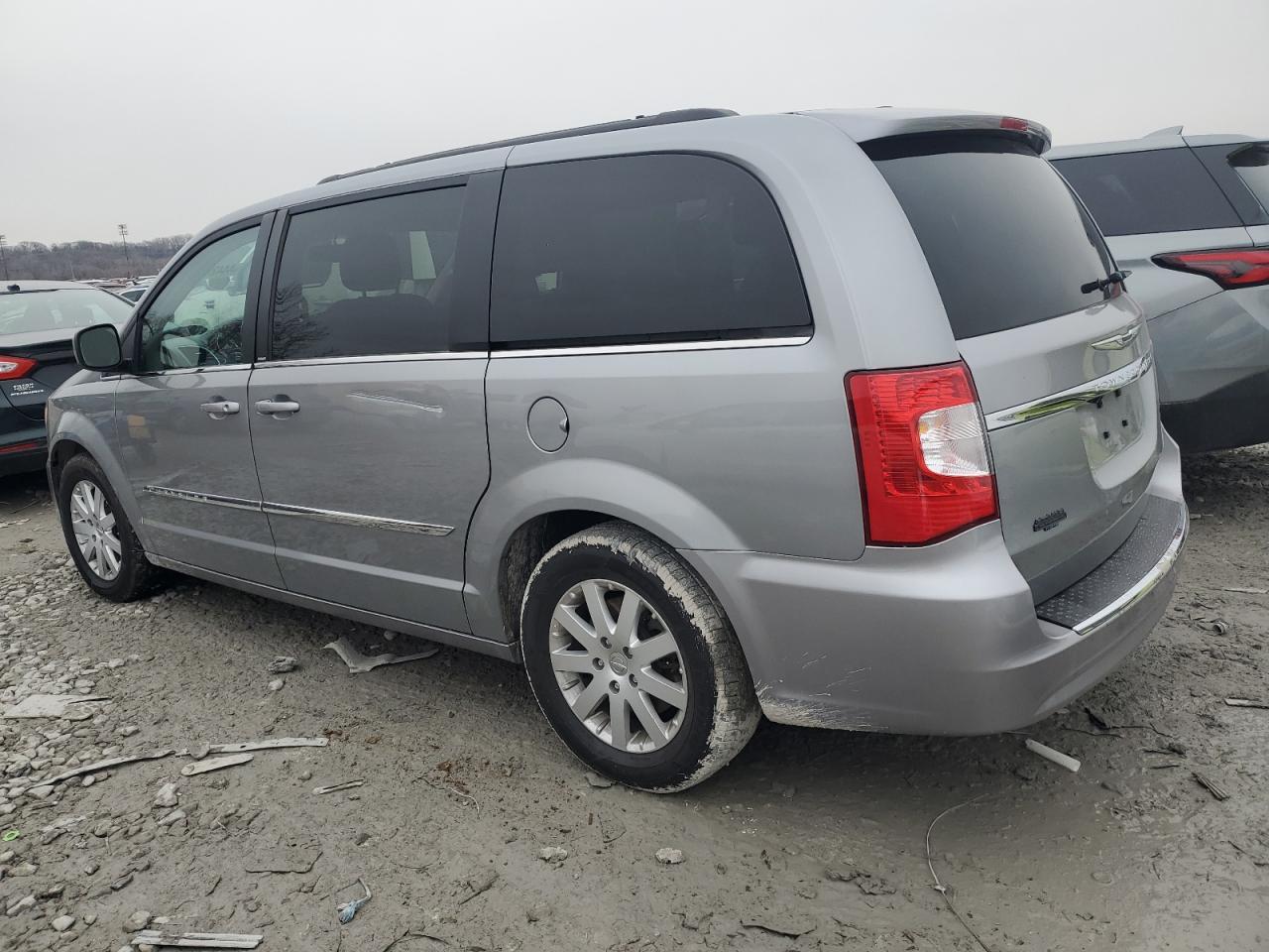 2014 CHRYSLER TOWN & COU - Image 2