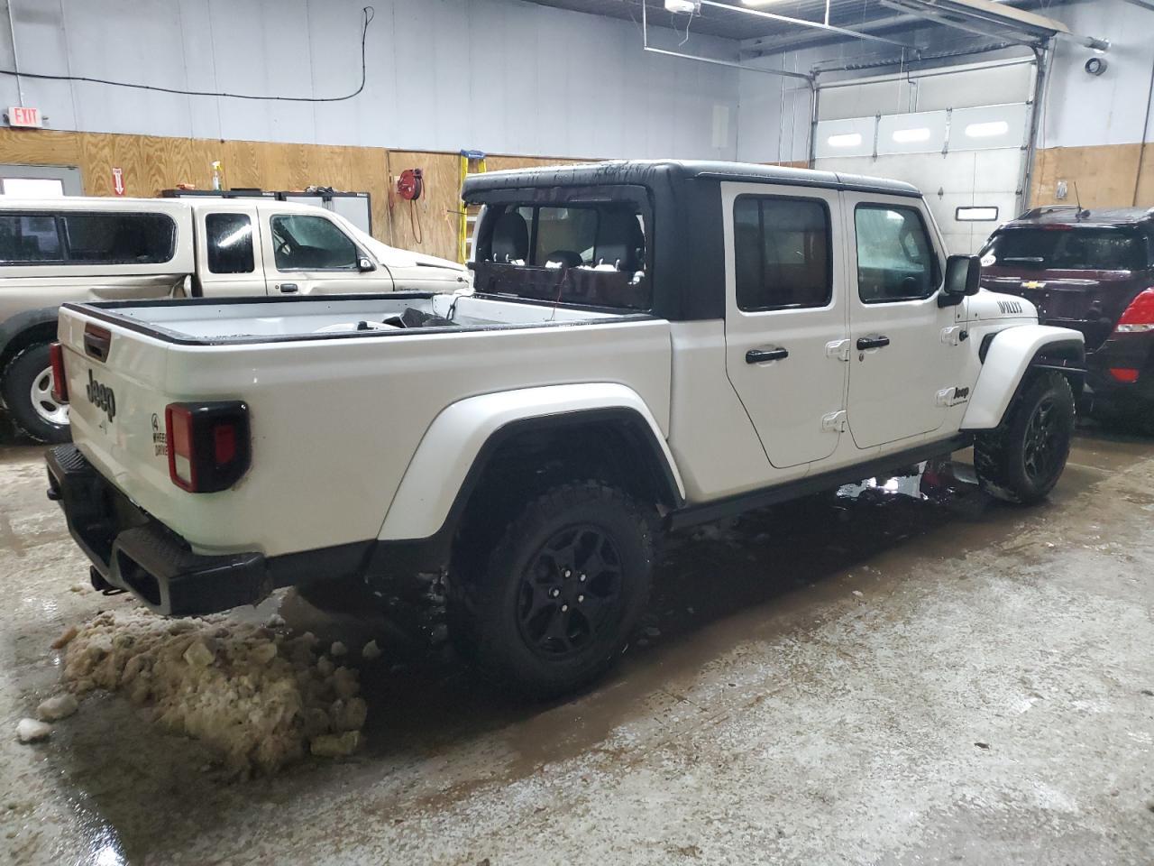 2023 JEEP GLADIATOR - Image 3