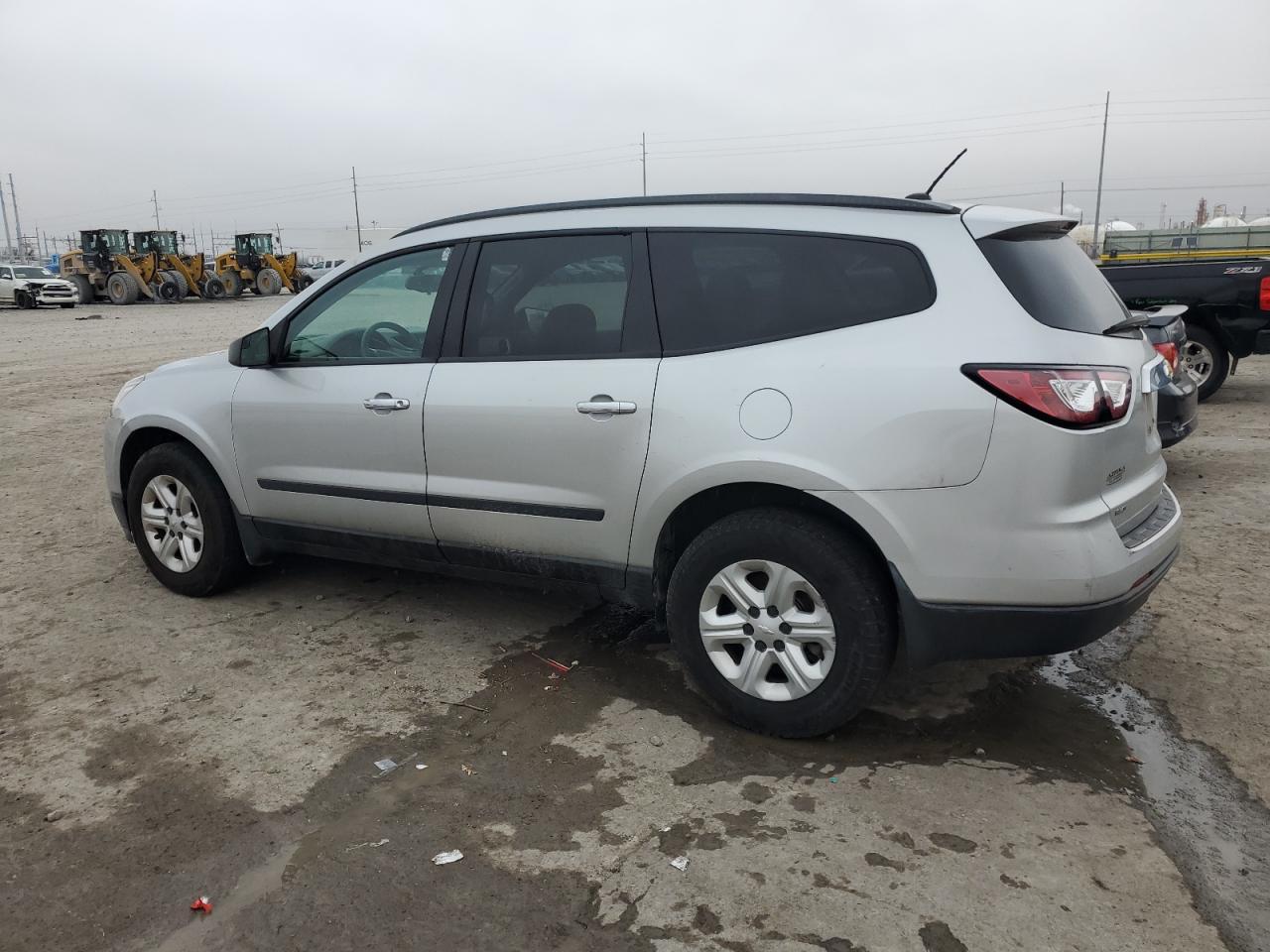 2014 CHEVROLET TRAVERSE L - Image 2