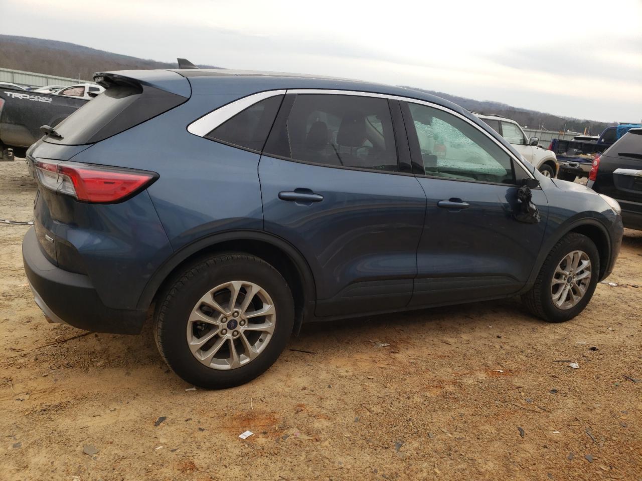 2020 FORD ESCAPE SE - Image 3