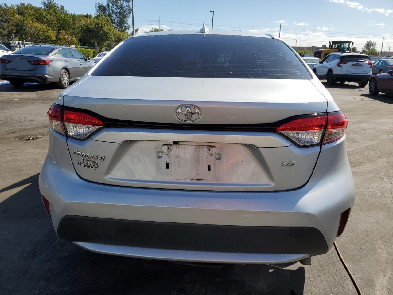 2022 TOYOTA COROLLA LE - Image 6