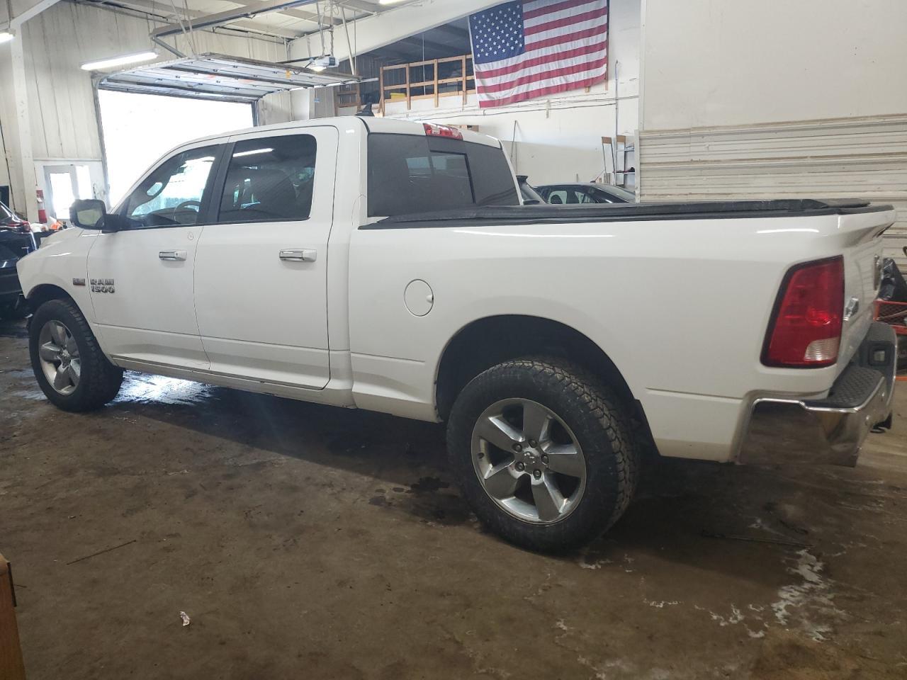 2015 RAM 1500 SLT - Image 2