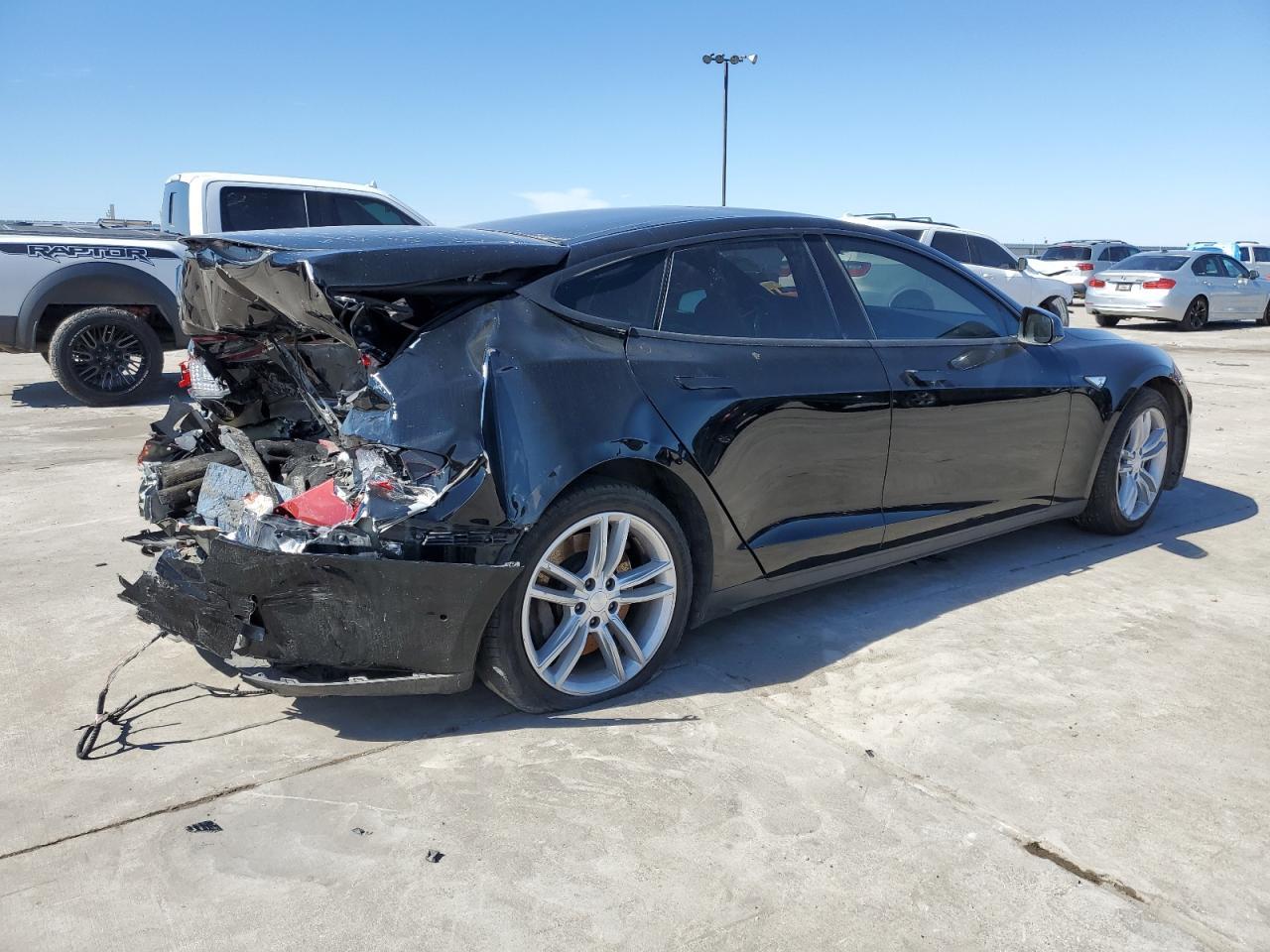 2015 TESLA MODEL S - Image 3