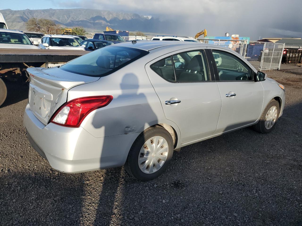2016 NISSAN VERSA S - Image 3