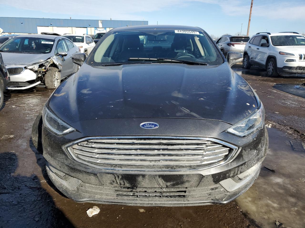 2017 FORD FUSION SE - Image 5