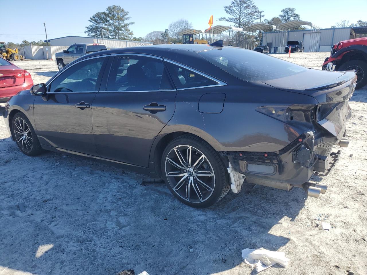 2019 TOYOTA AVALON XLE - Image 2