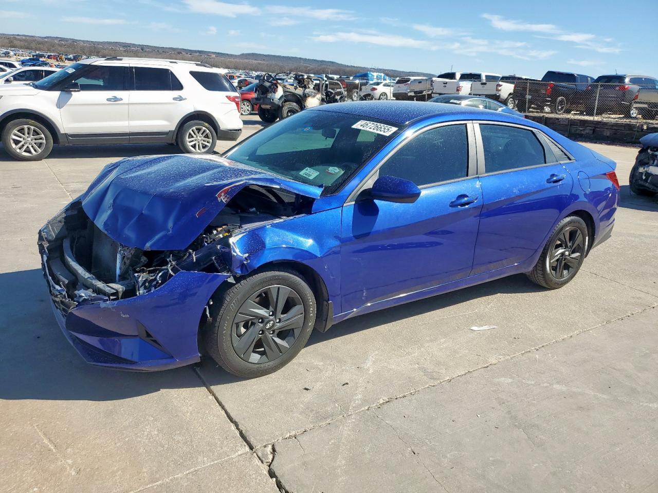 2023 HYUNDAI ELANTRA SE