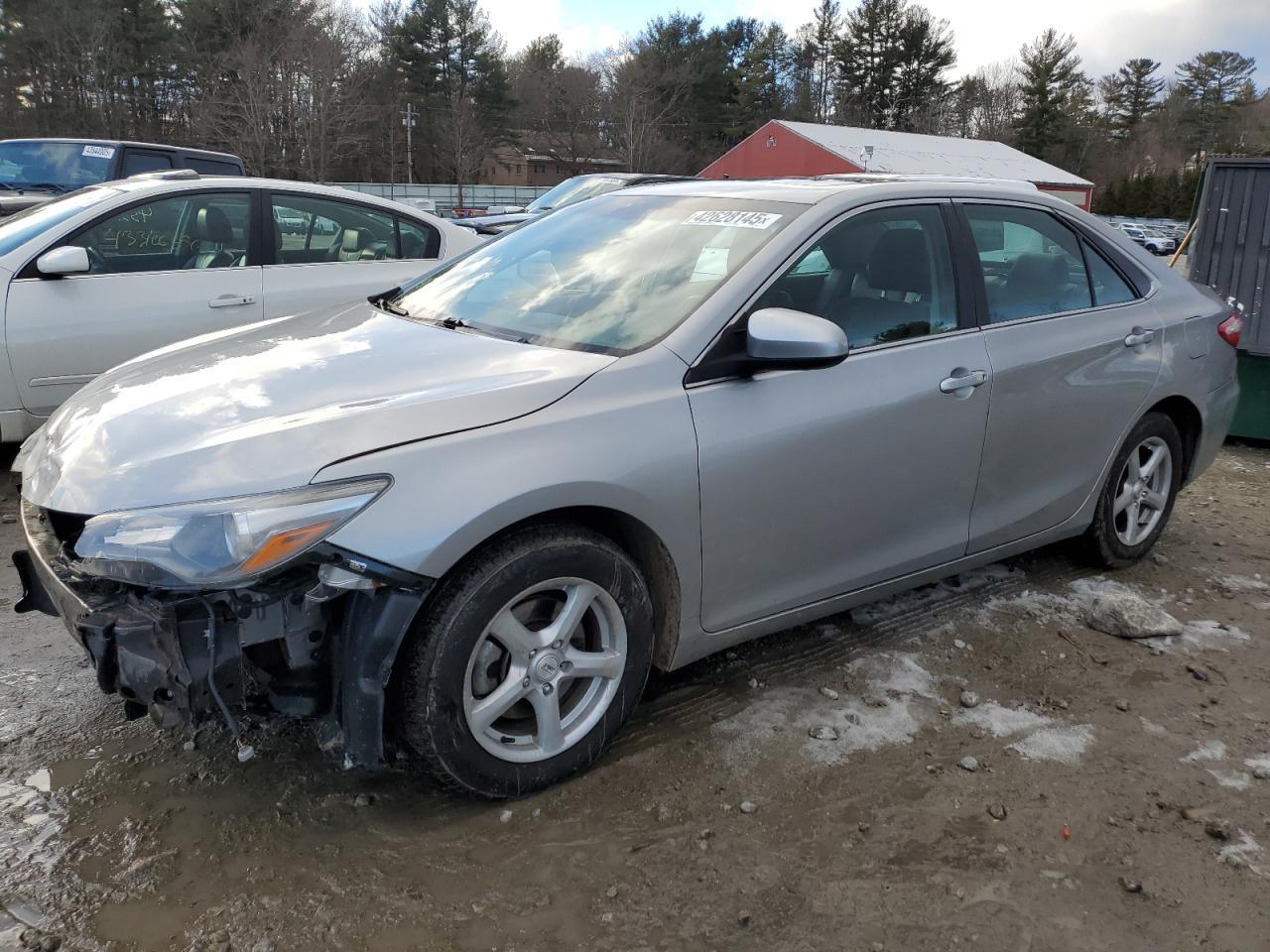 2016 TOYOTA CAMRY LE