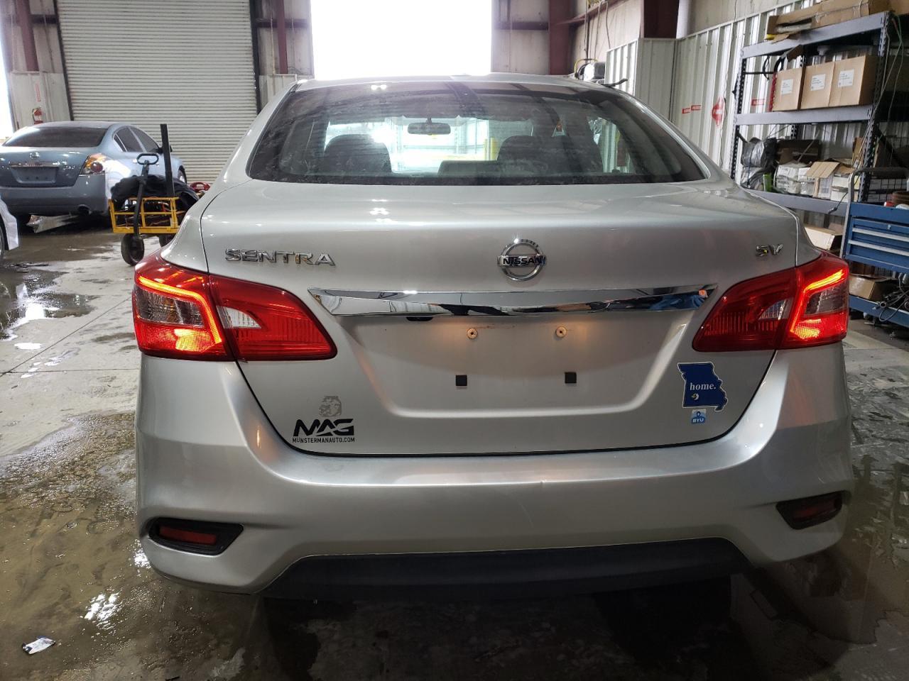 2017 NISSAN SENTRA S - Фото 6