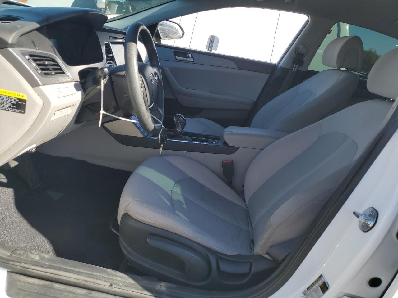 2017 HYUNDAI SONATA SE - Фото 7