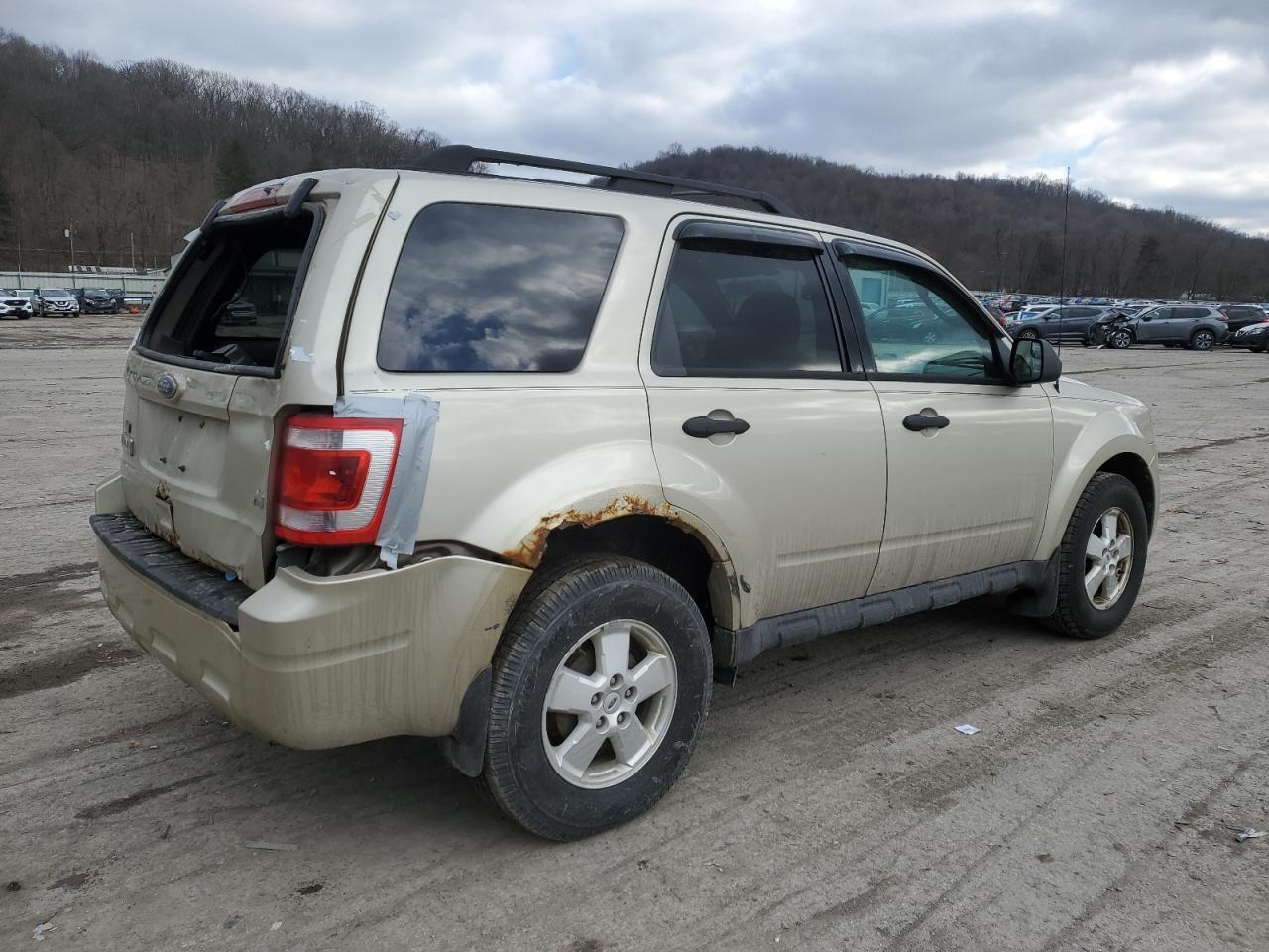 2012 FORD ESCAPE XLT - Фото 3