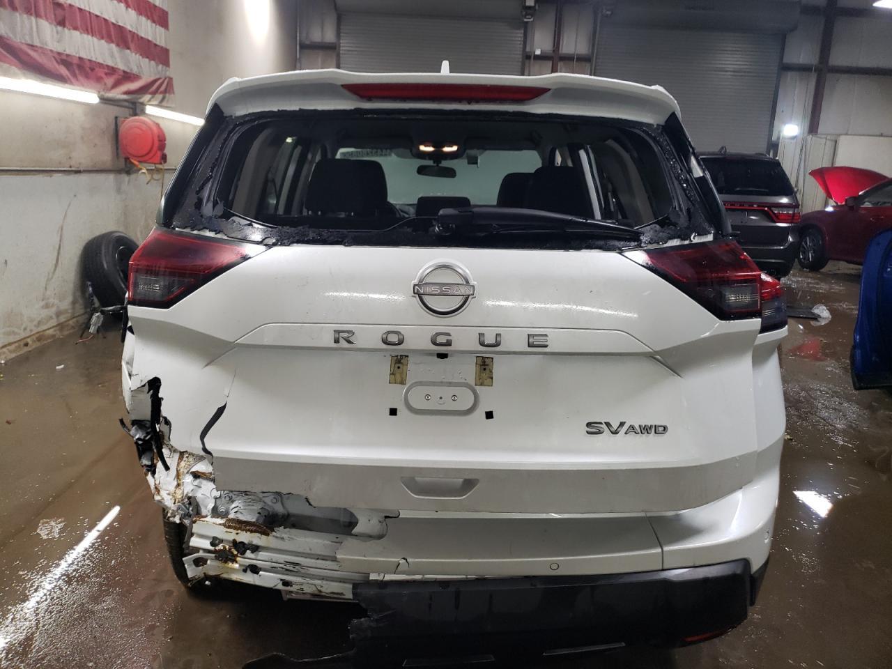 2024 NISSAN ROGUE SV - Фото 6