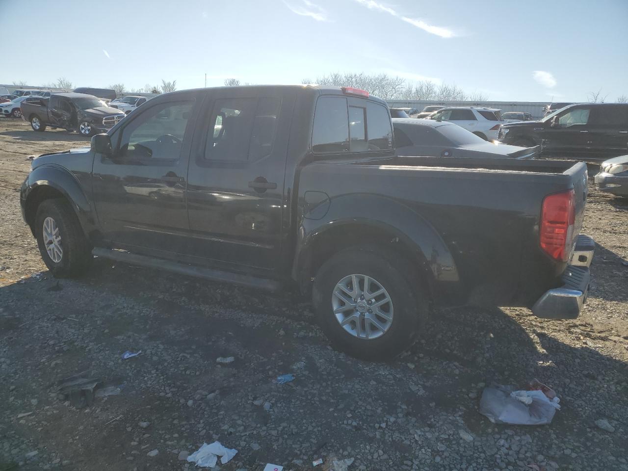 2019 NISSAN FRONTIER S - Фото 2