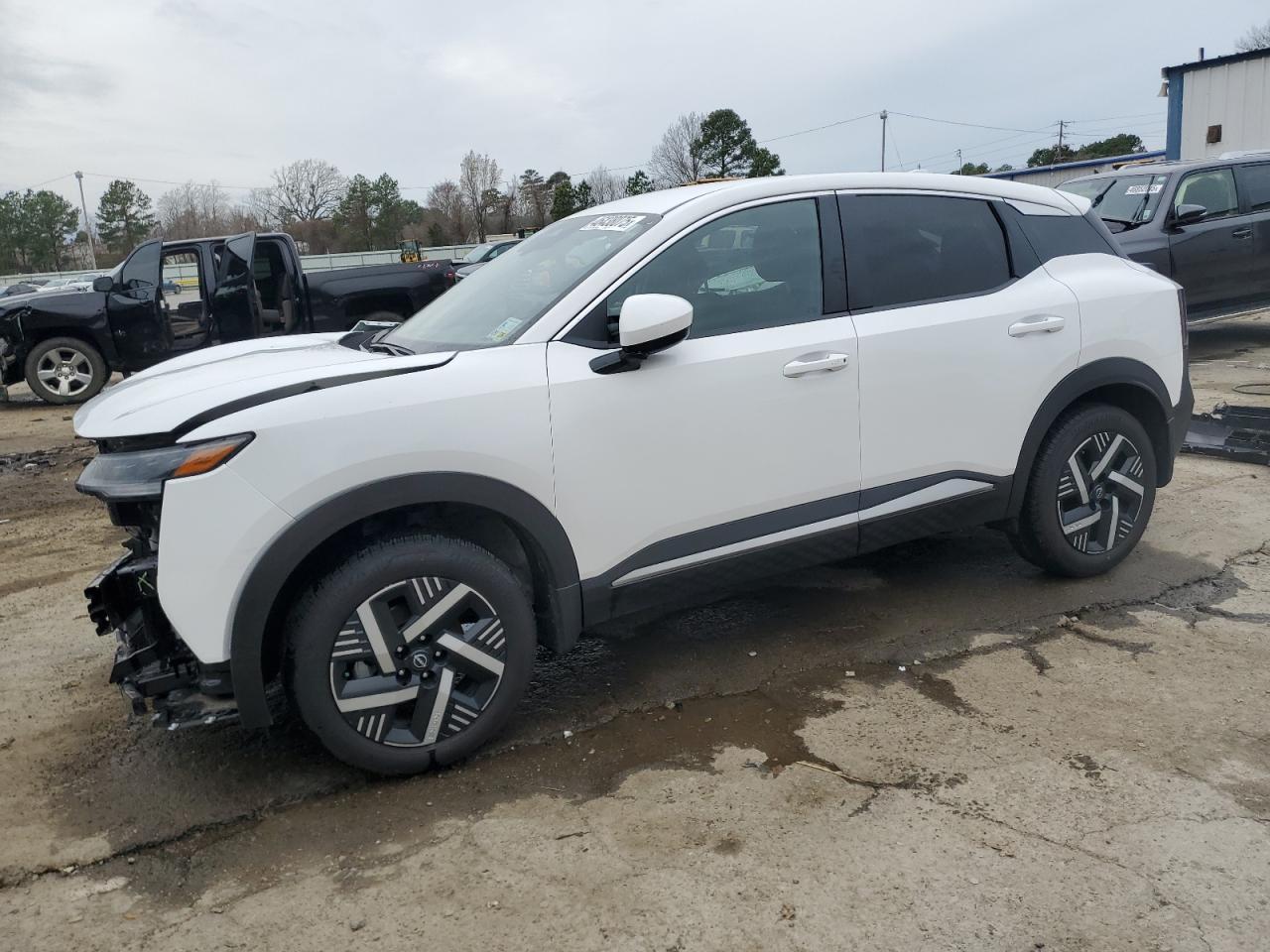 2025 NISSAN KICKS SV