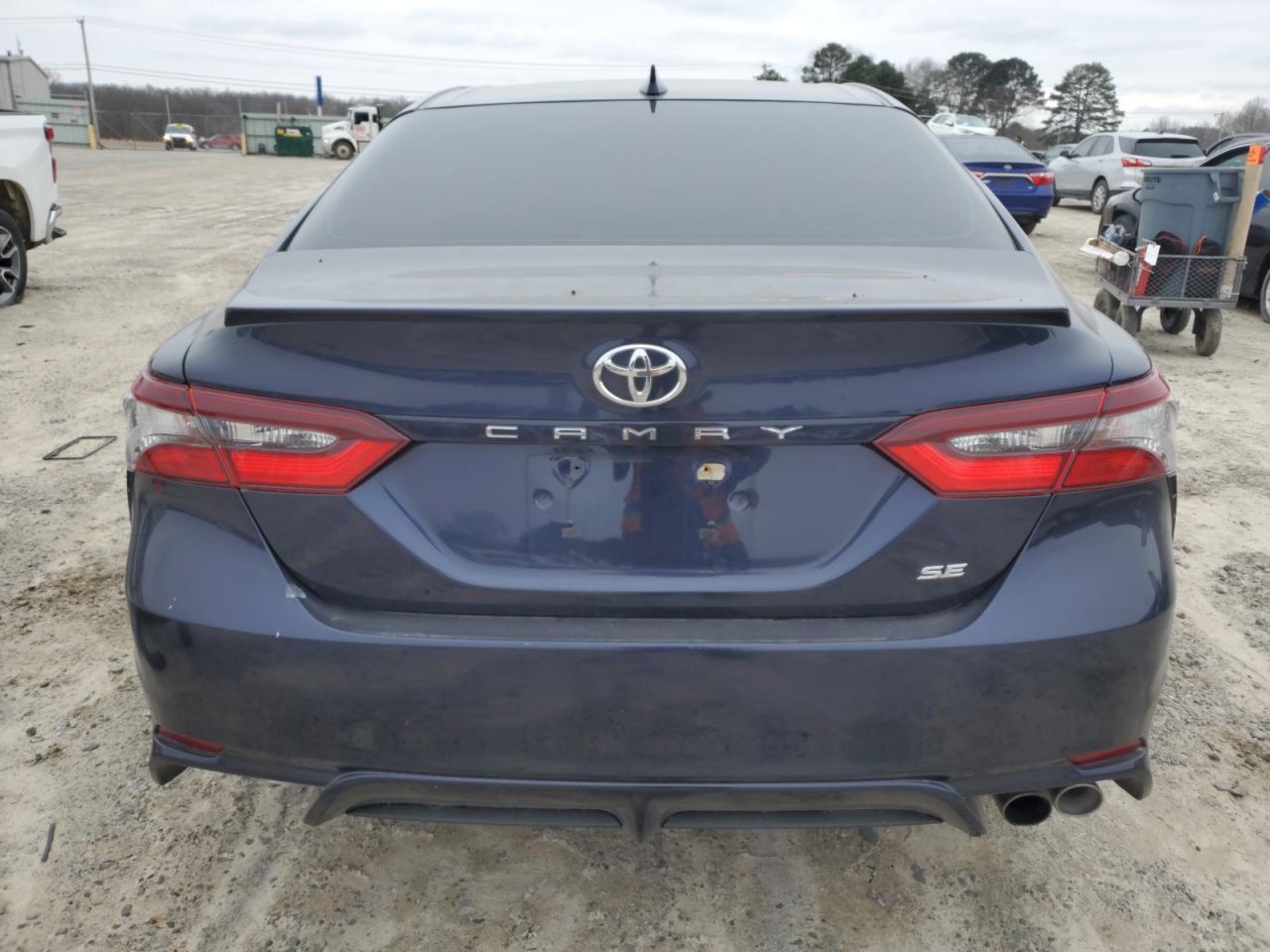2021 TOYOTA CAMRY SE - Image 6