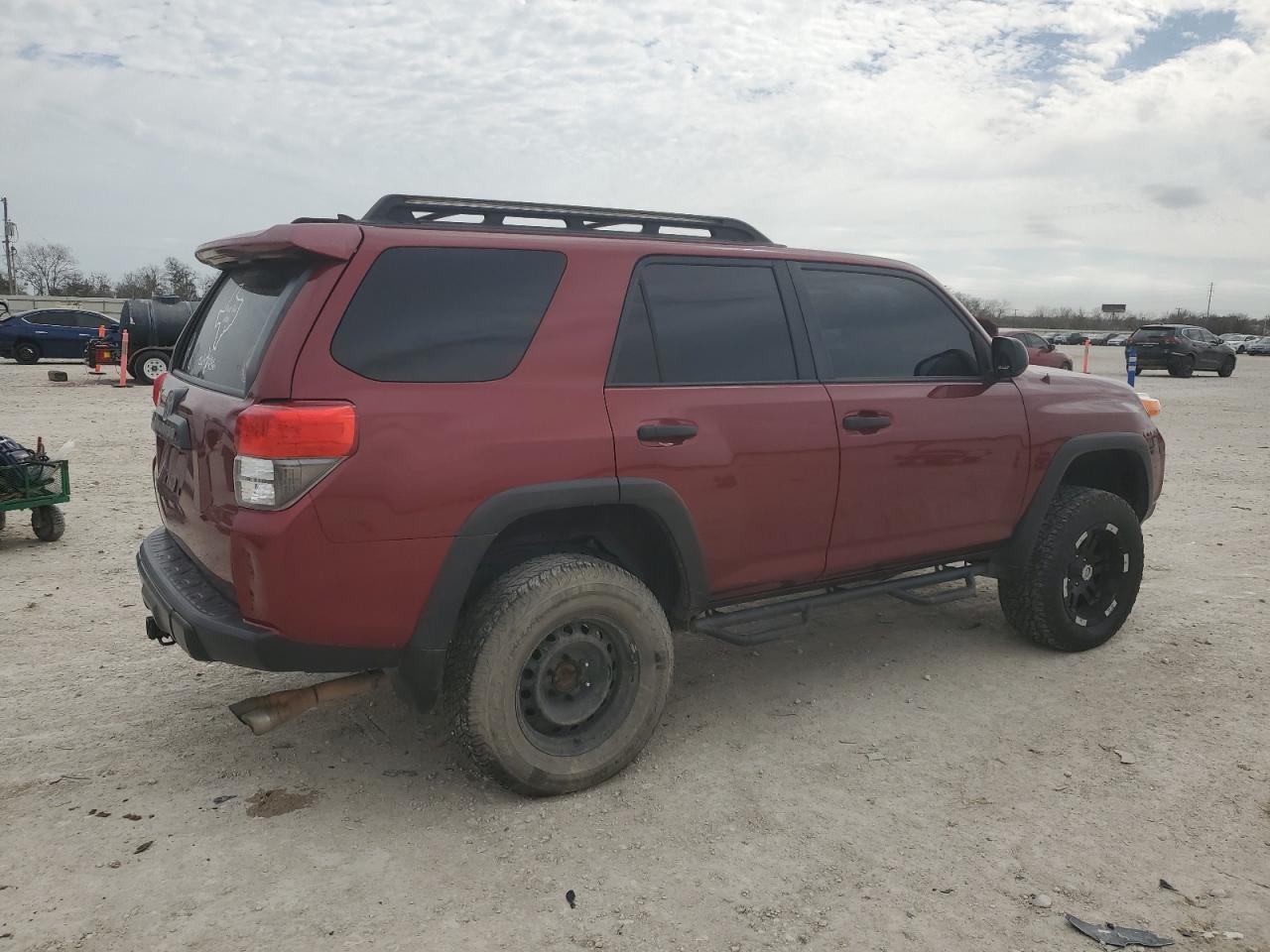 2011 TOYOTA 4RUNNER SR - Image 3