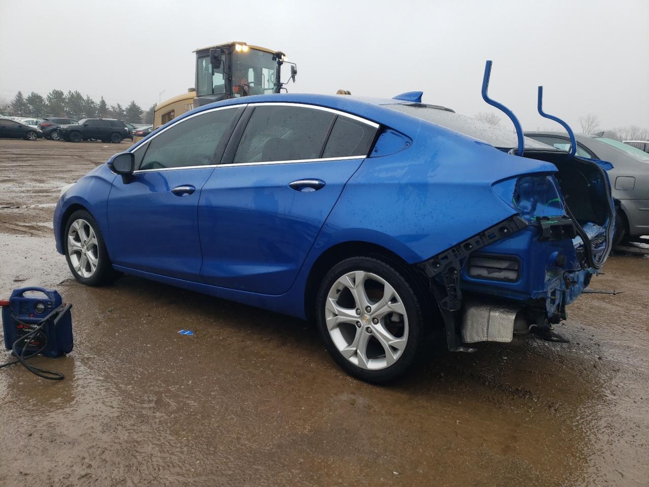 2017 CHEVROLET CRUZE PREM - Image 2