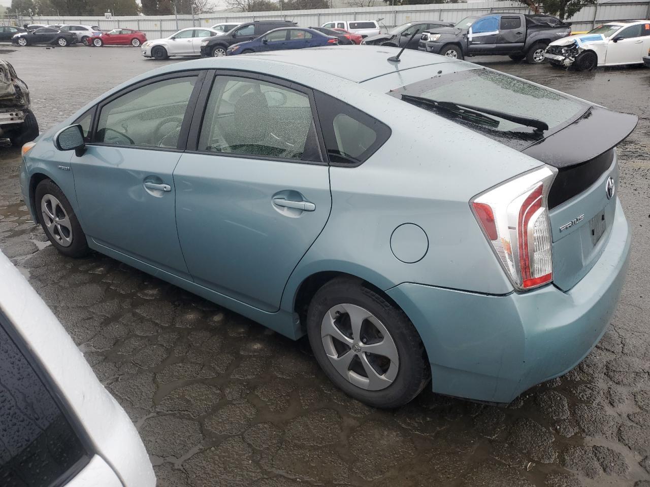 2013 TOYOTA PRIUS - Image 2