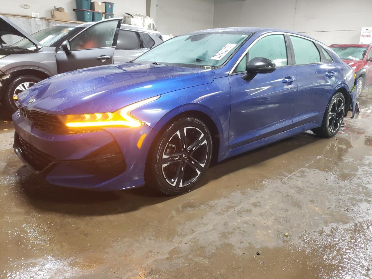 2021 KIA K5 GT LINE