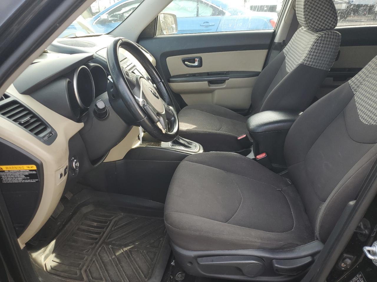 2013 KIA SOUL + - Image 7