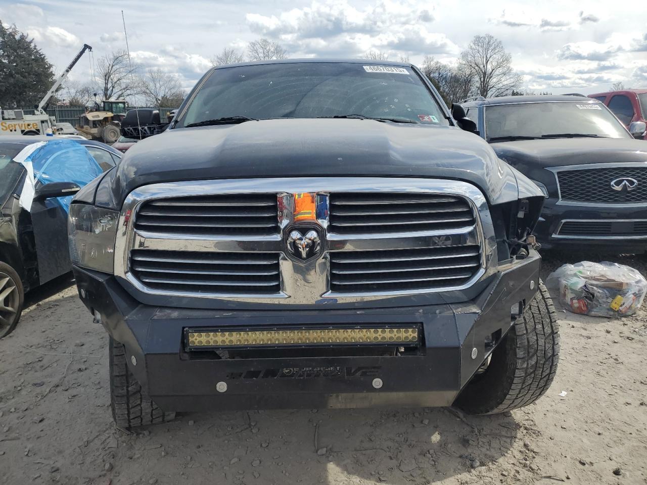 2015 RAM 1500 SLT - Image 5