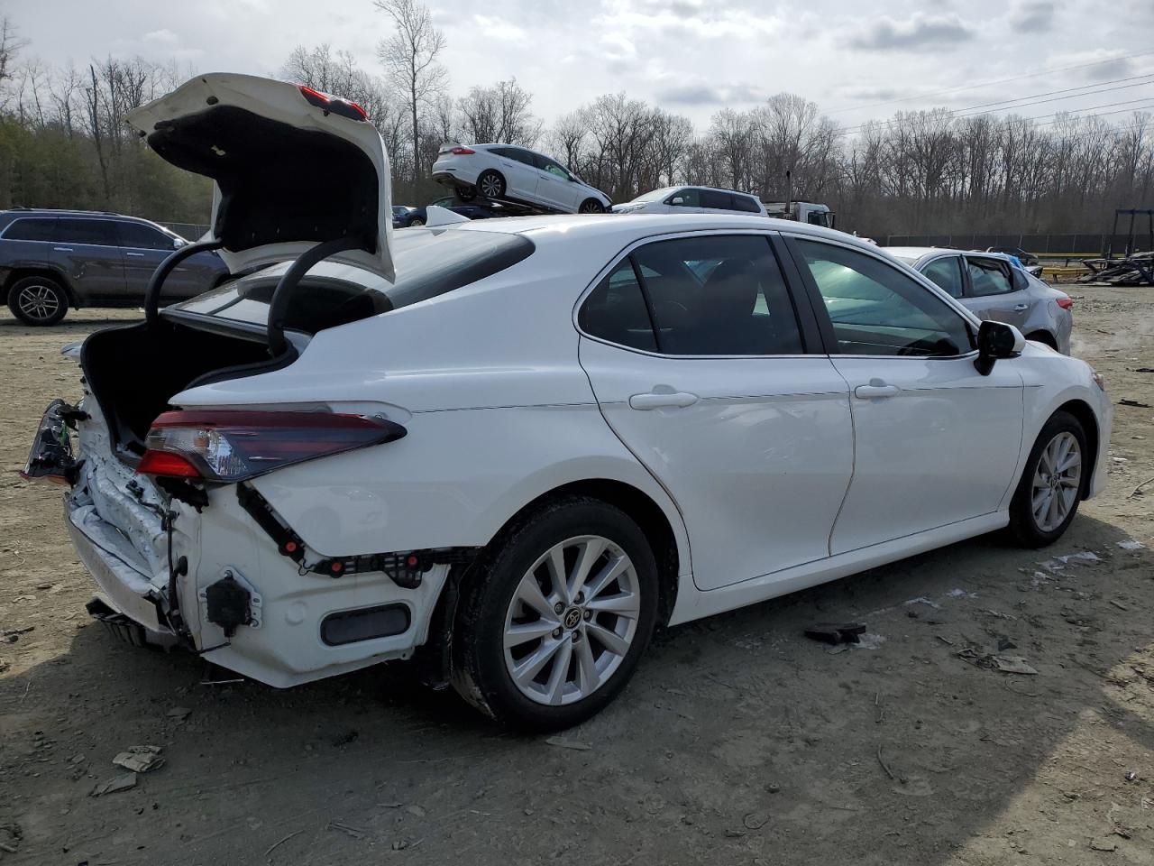 2023 TOYOTA CAMRY LE - Image 3