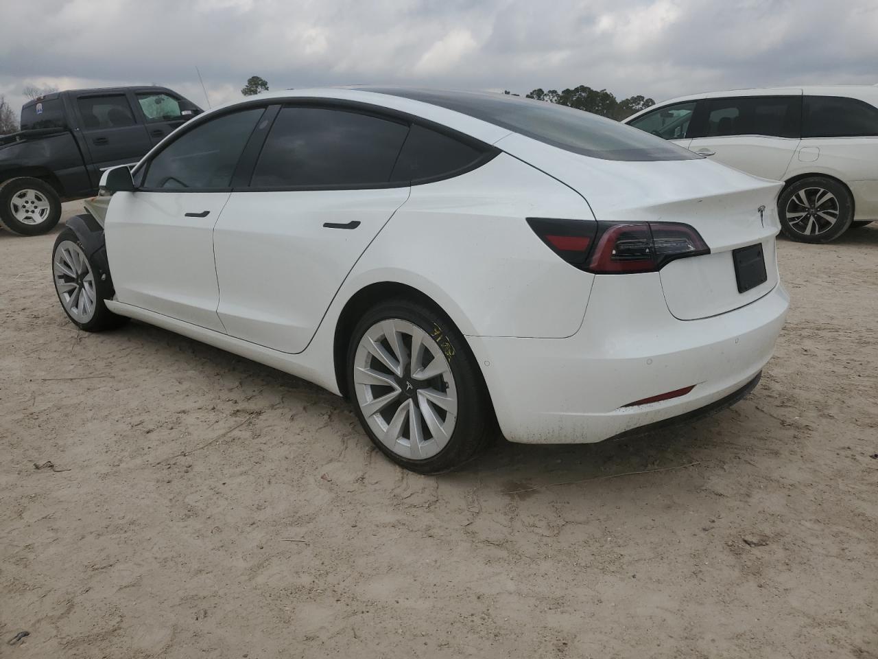 2021 TESLA MODEL 3 - Фото 2