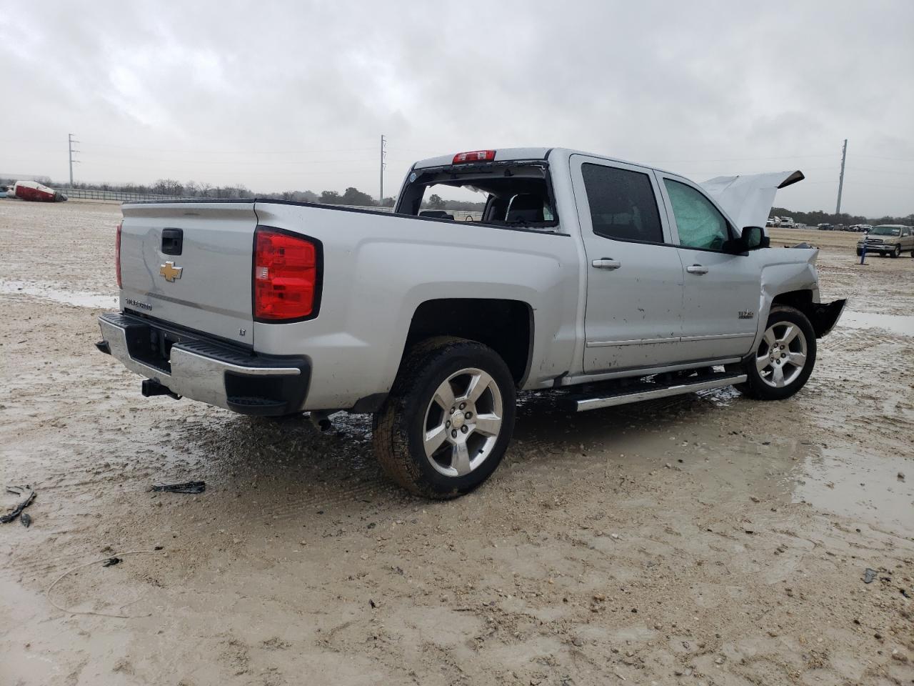2017 CHEVROLET SILVERADO - Image 3