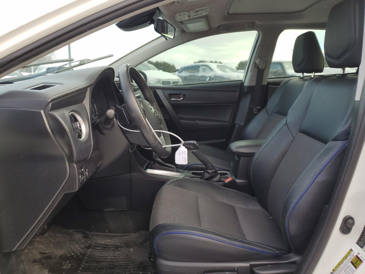 2018 TOYOTA COROLLA L - Фото 7