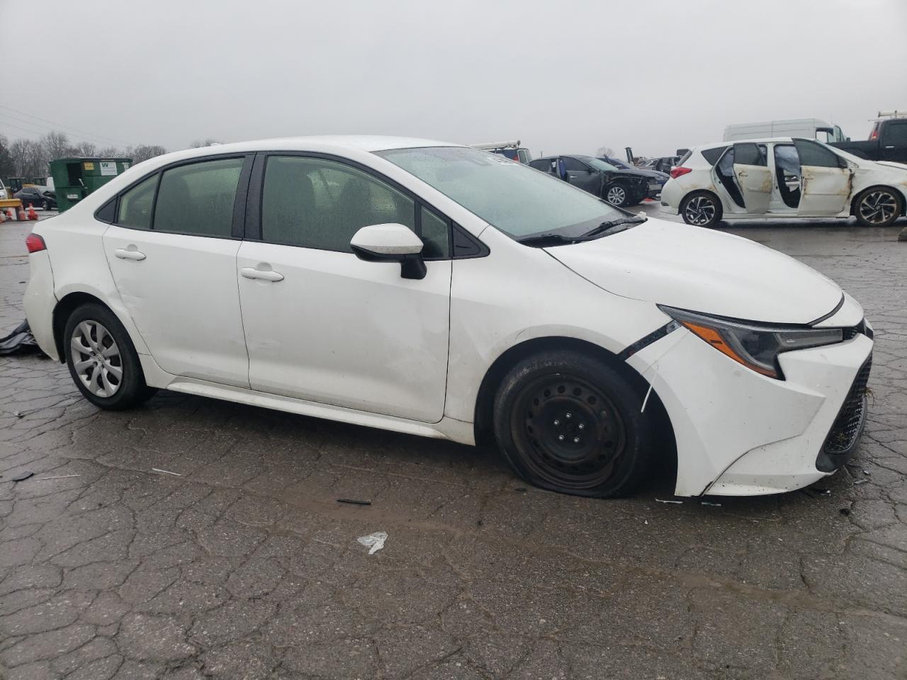 2021 TOYOTA COROLLA LE - Фото 4
