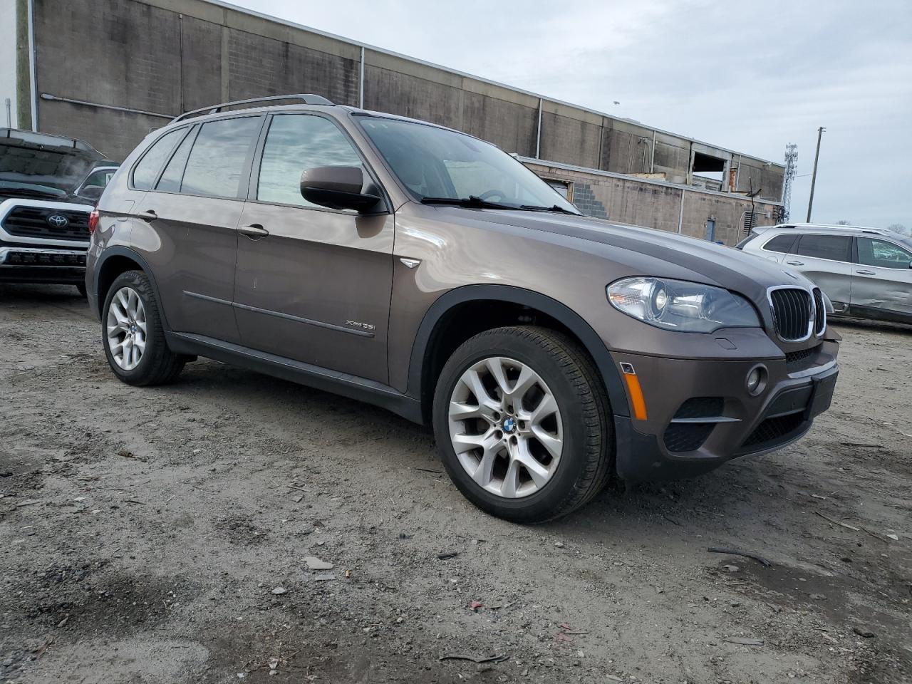 2012 BMW X5 XDRIVE3 - Image 4