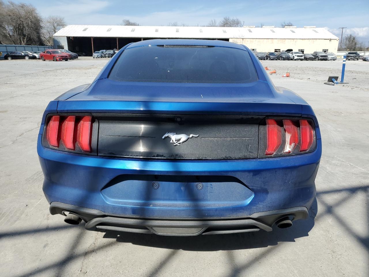 2018 FORD MUSTANG - Фото 6