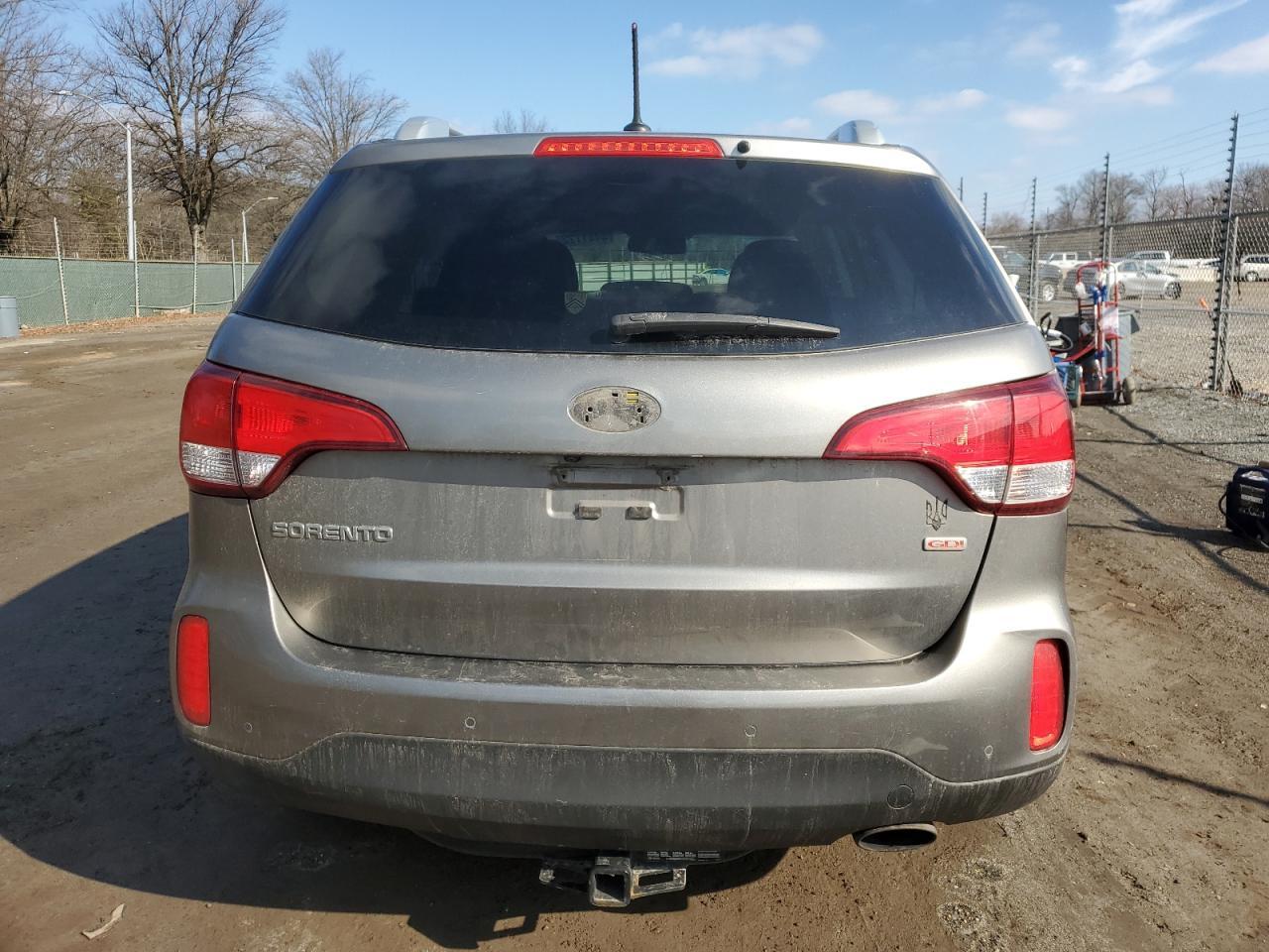 2015 KIA SORENTO LX - Фото 6