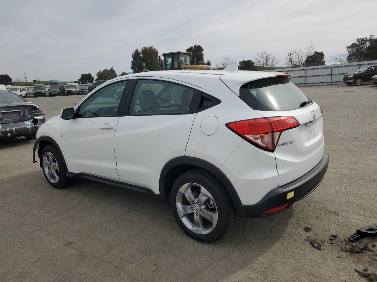 2018 HONDA HR-V LX - Image 2