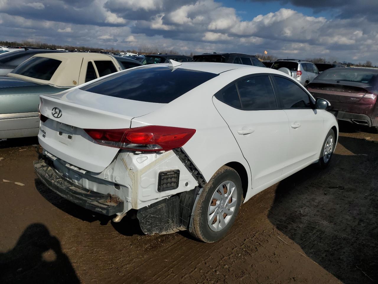 2018 HYUNDAI ELANTRA SE - Image 3