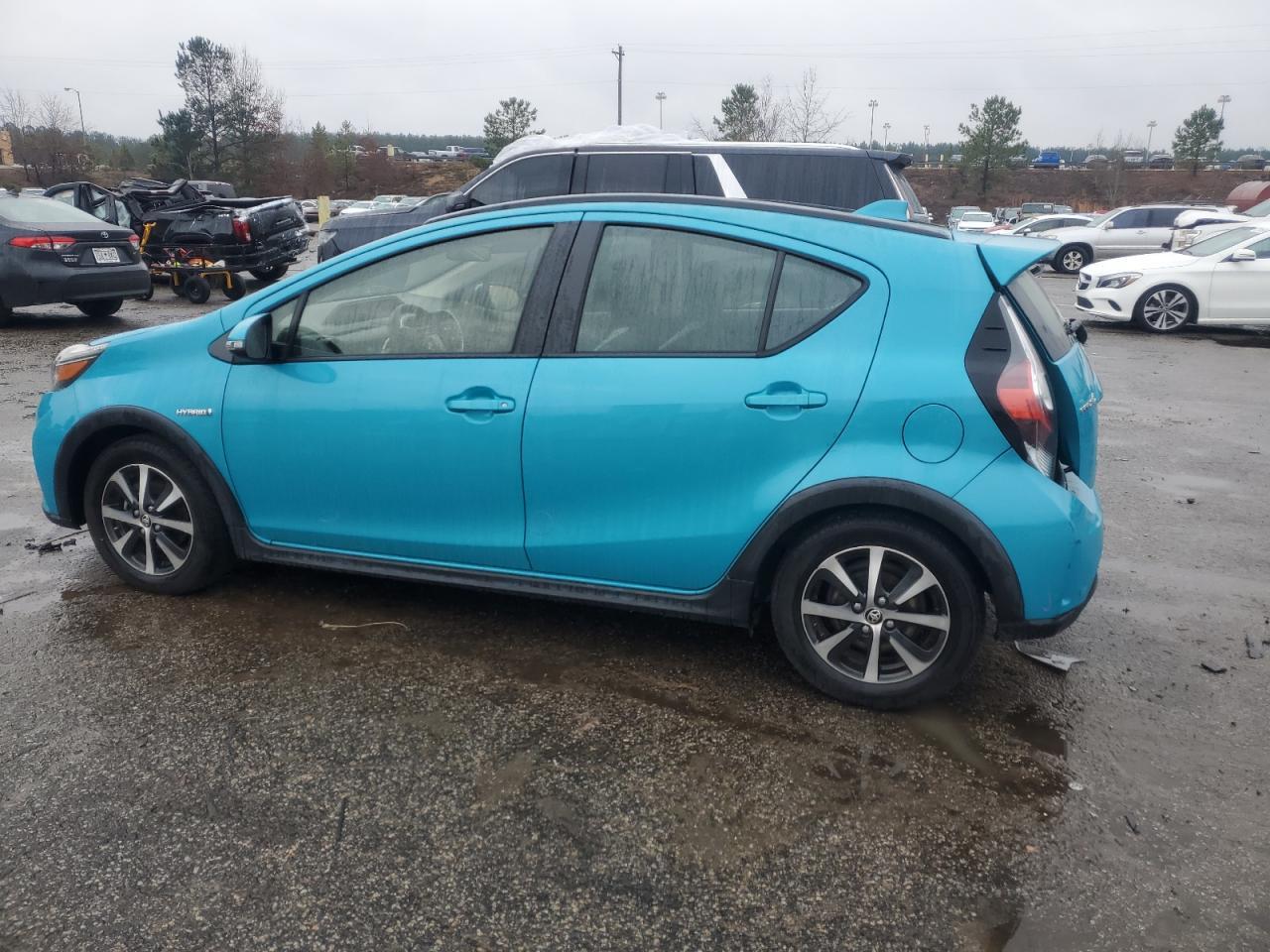 2018 TOYOTA PRIUS C - Фото 2
