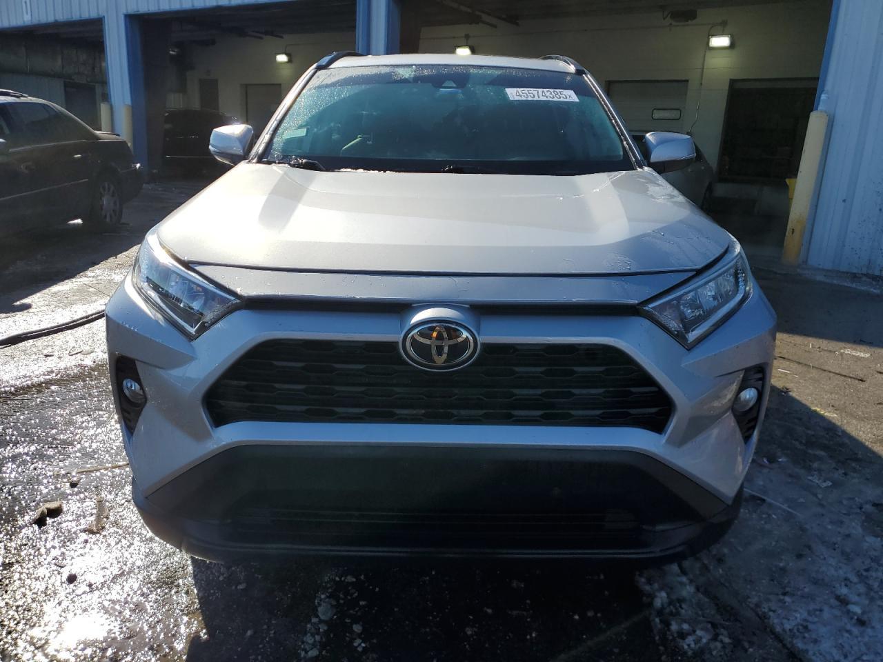 2020 TOYOTA RAV4 XLE P - Image 5