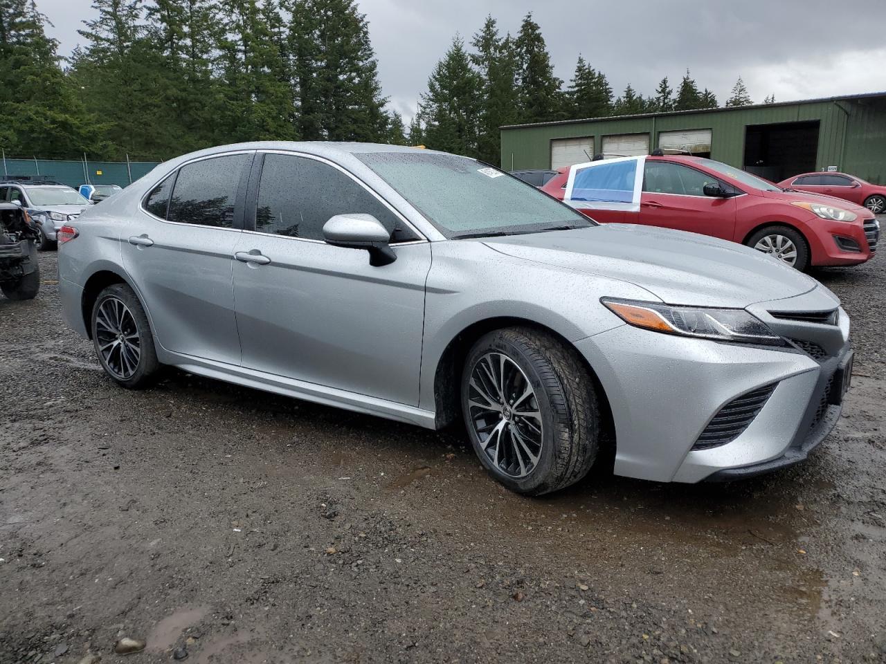 2018 TOYOTA CAMRY L - Фото 4