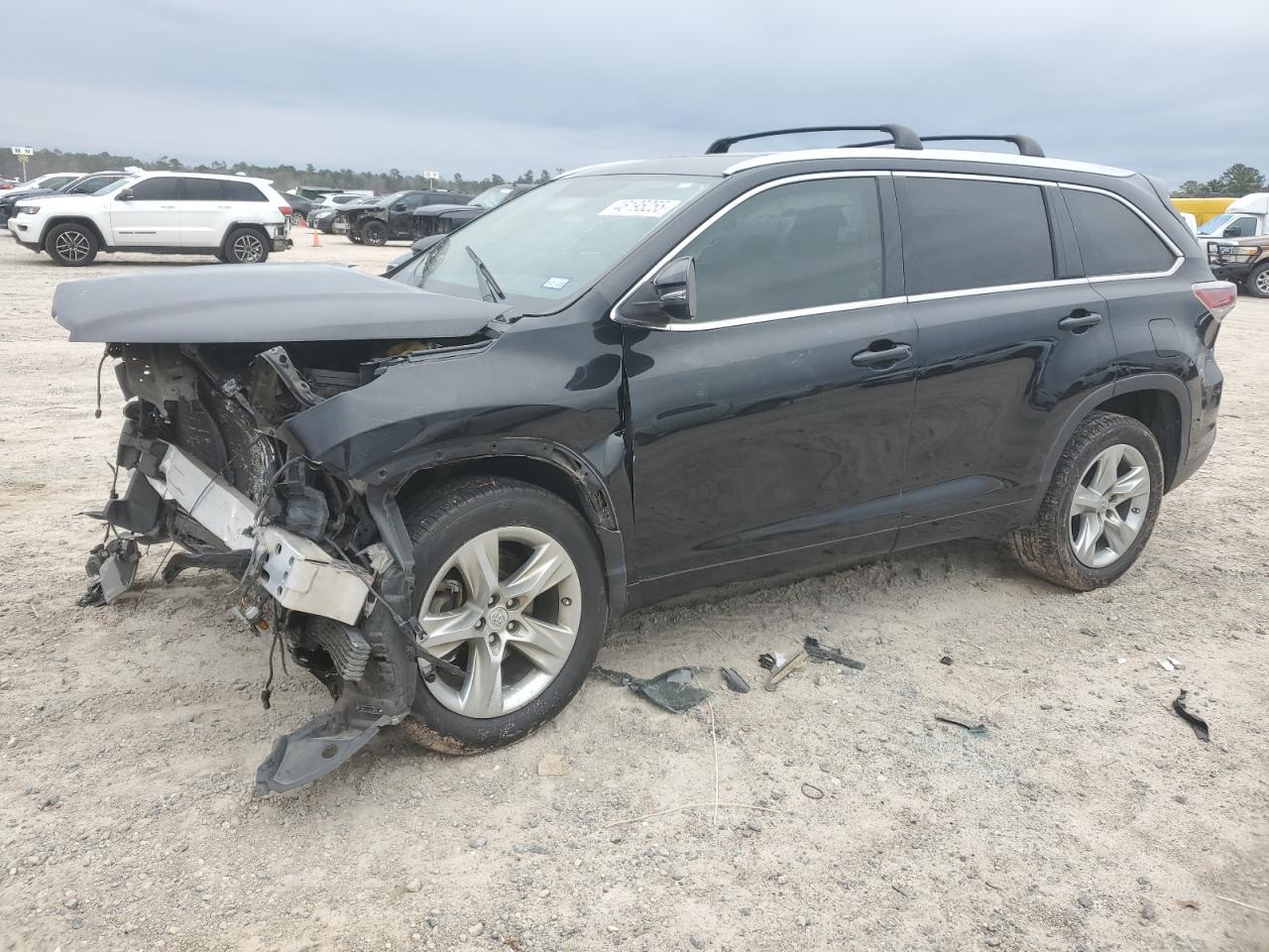 2015 TOYOTA HIGHLANDER