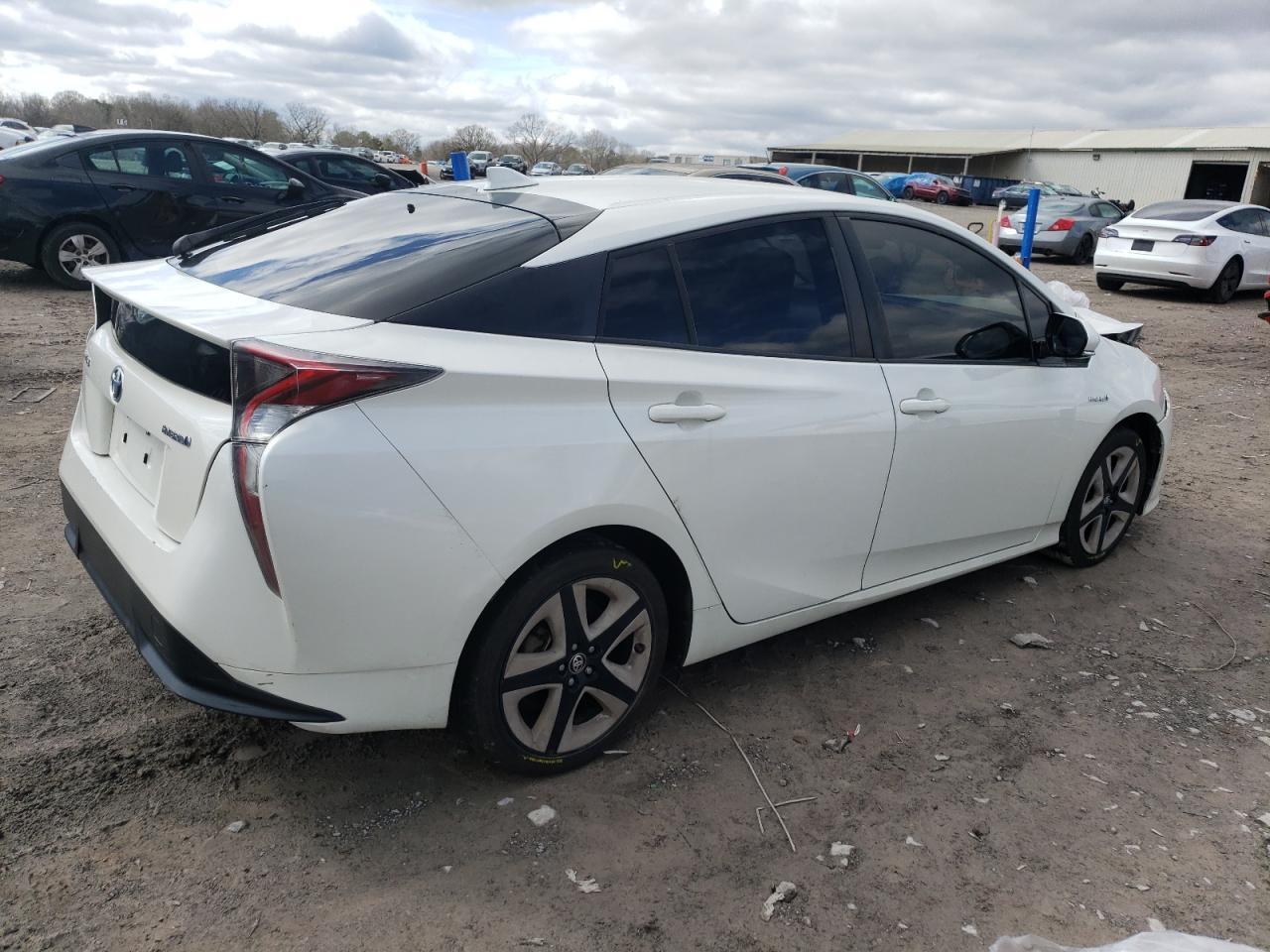 2016 TOYOTA PRIUS - Image 3