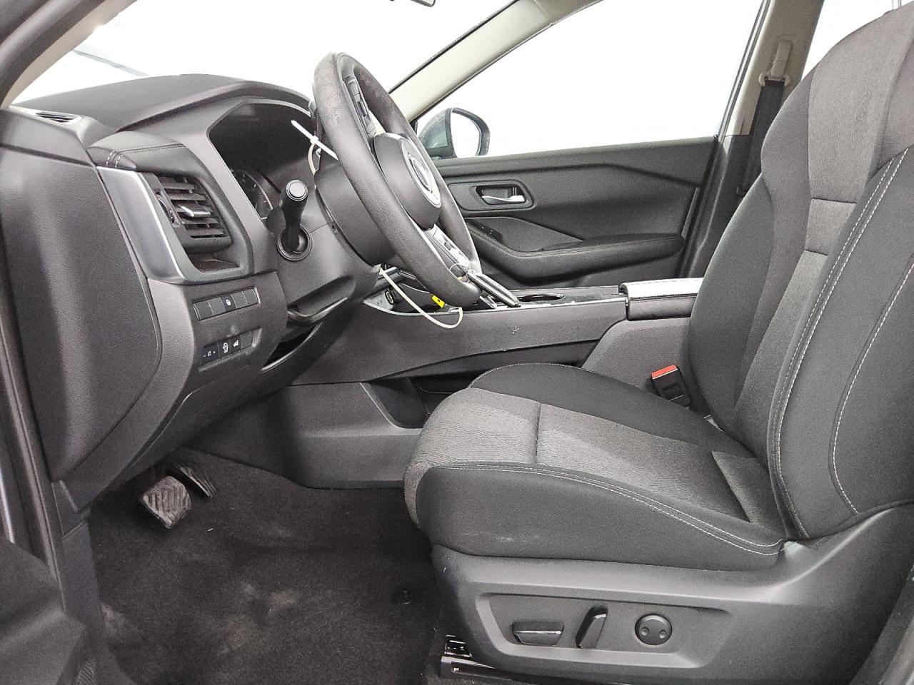 2024 NISSAN ROGUE SV - Image 7