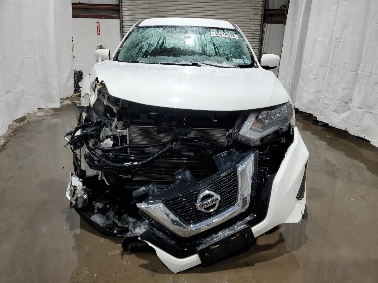 2017 NISSAN ROGUE SV - Фото 5